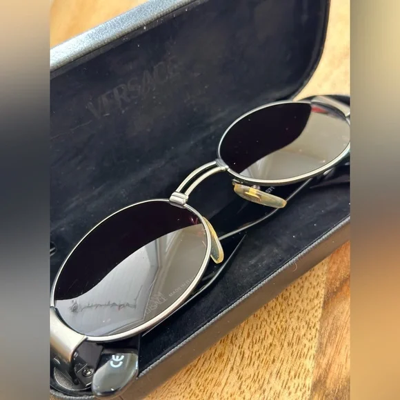 Gianni Versace Sunglasses MOD S71 COL 948 - Picture 1 of 16